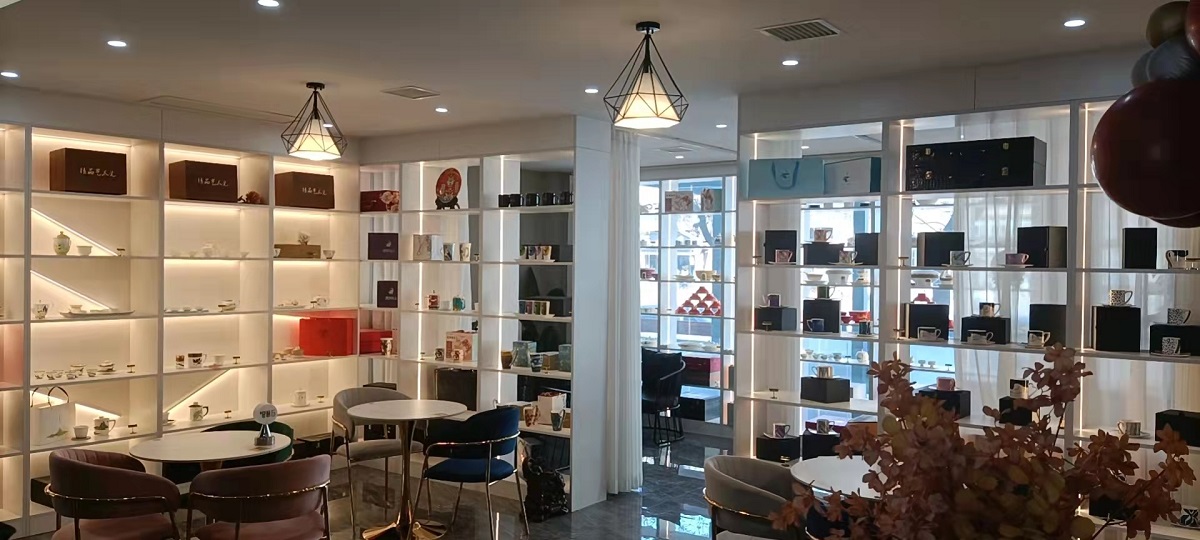 唐山市路北区艺客陶瓷制品店