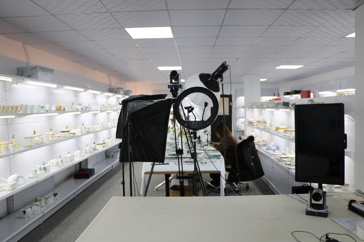 唐山市路北区艺客陶瓷制品店